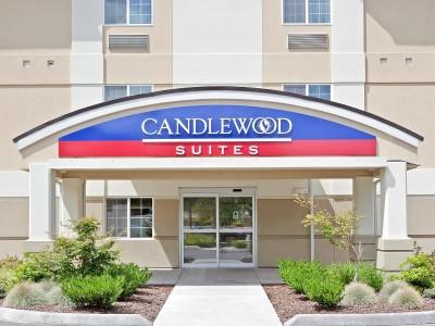 Candlewood By Ihg Hotel