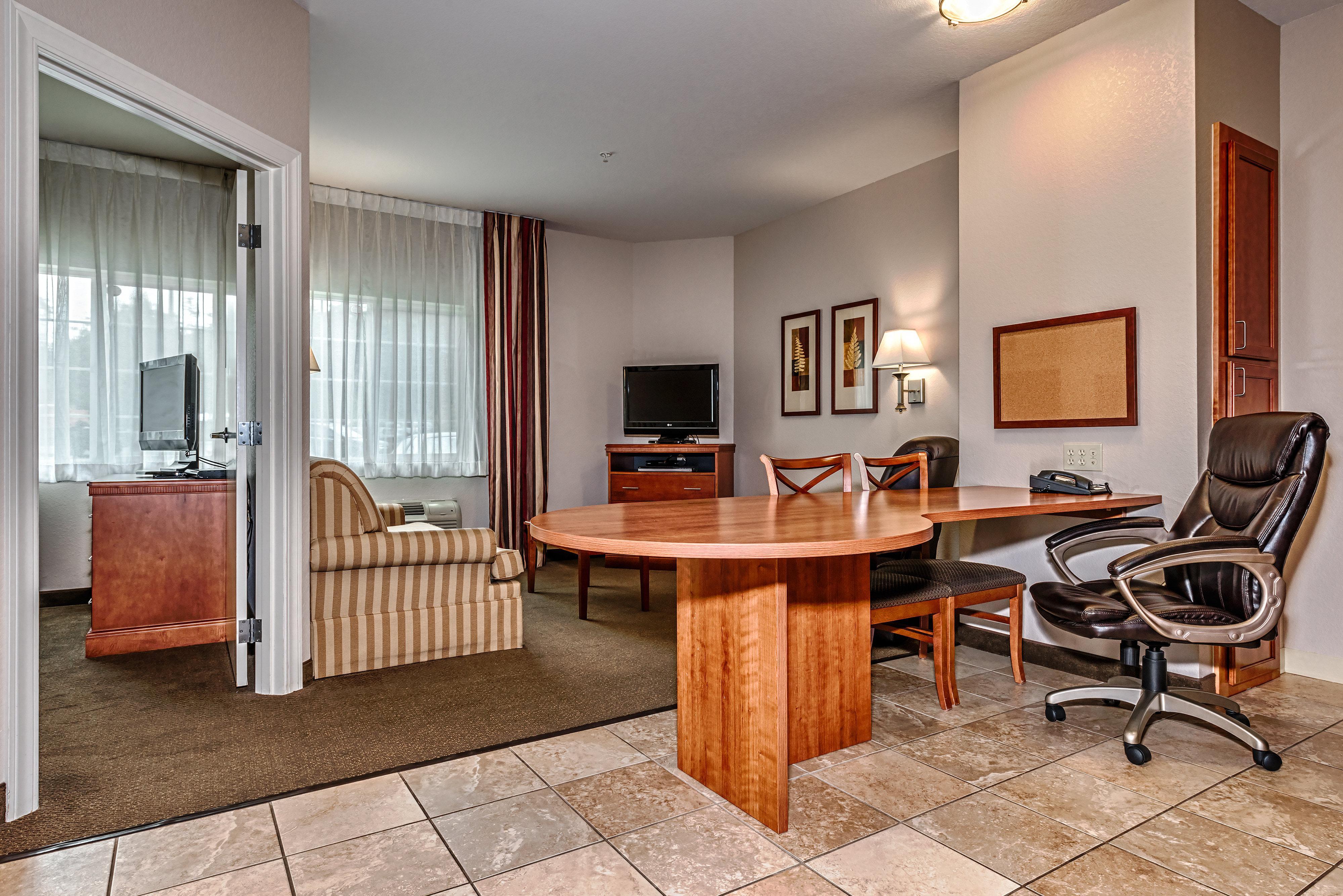 Candlewood By Ihg Hotel Oak Harbor