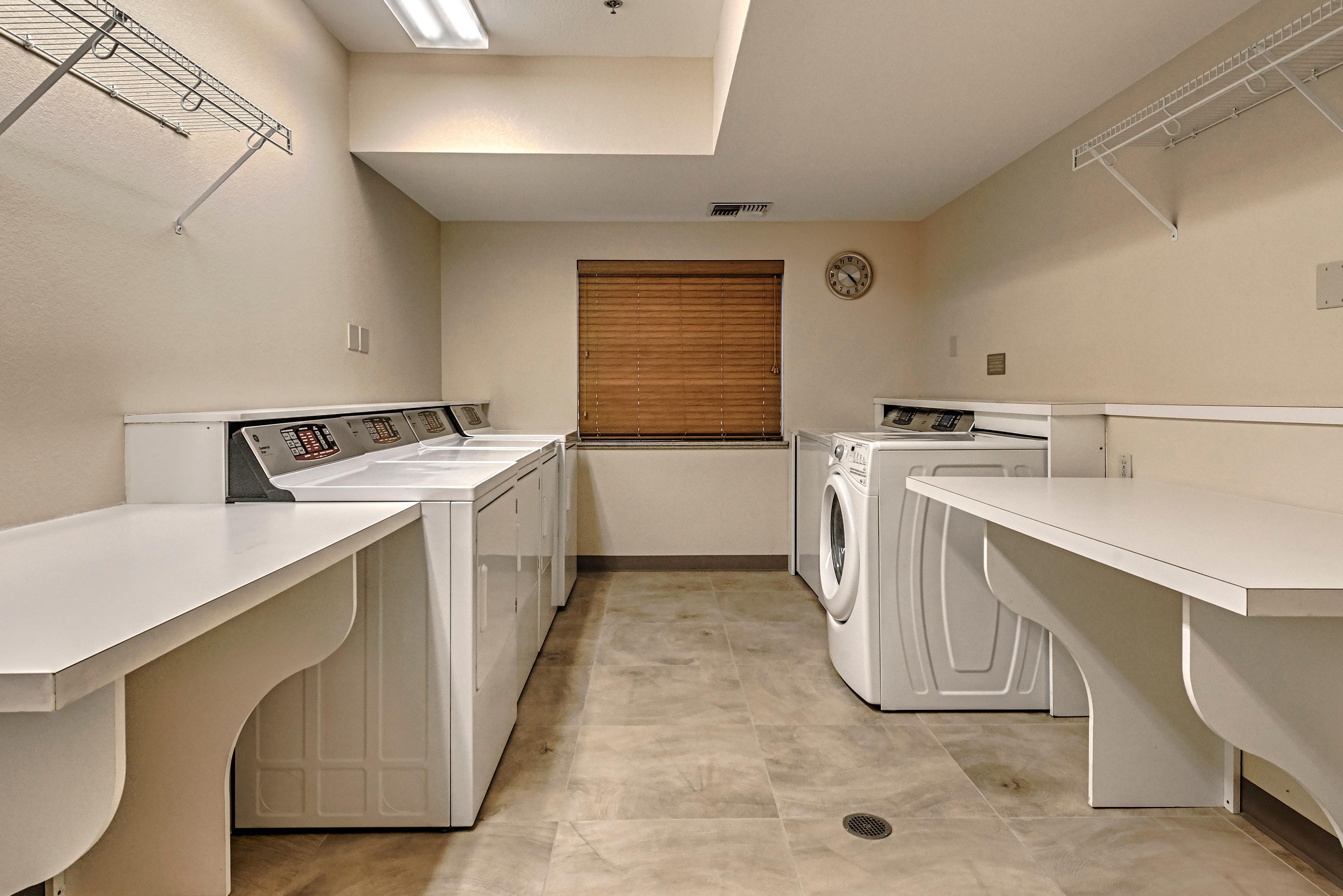 Candlewood By Ihg Hotel
